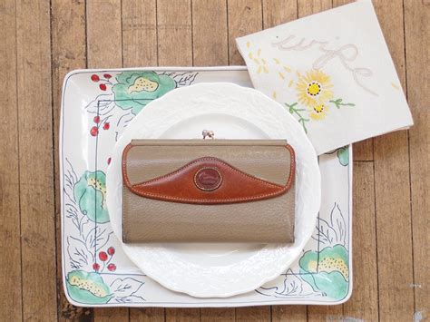 where are dooney and bourke purses made in china
